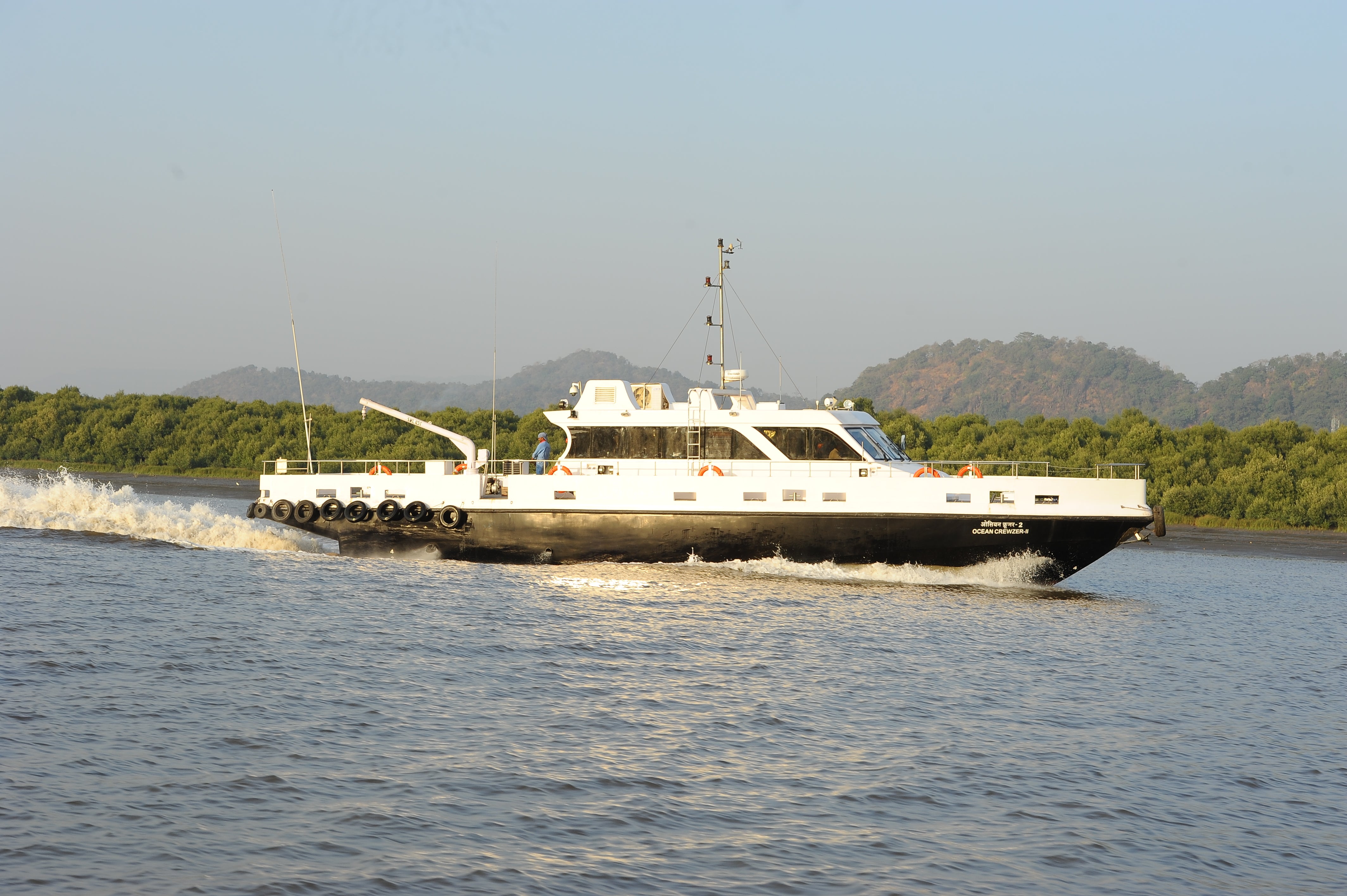 Crew Boat (Ocean Cruiser)